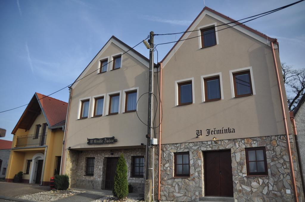 U Jecminka Hébergement de vacances Hlohovec